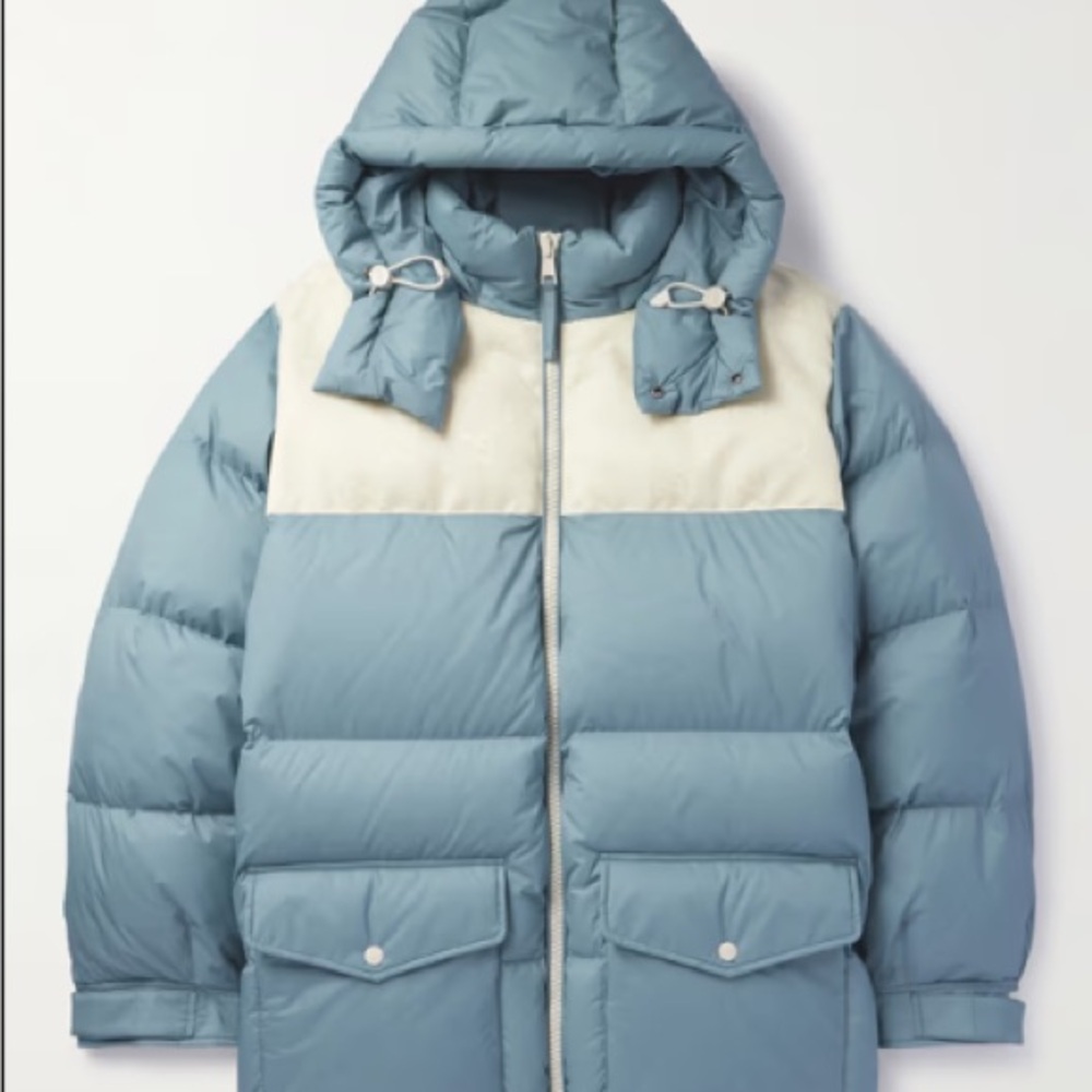 size 50 L Gucci Nylon Down Jacket GG Insert Blue White Puffer
Original receipt